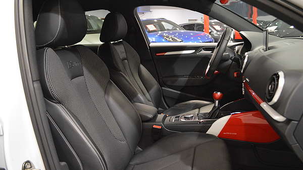 Audi A3 Sportback Sport Quattro WM-Edition 2.0 TDI Foto 13