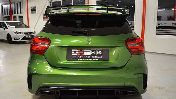 Mercedes A45 AMG Performance Facelift Foto 3