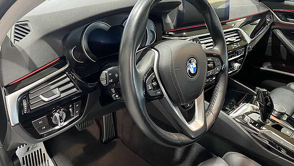 BMW 530d xDrive G31 Kombi Luxury Line Autm. Foto 10