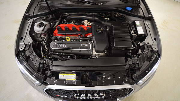 Audi RS3 Sportback 8V grau Foto 9