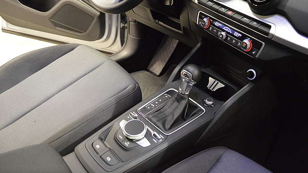 Audi Q2 1,4 TFSI COD S-Tronic Foto 18