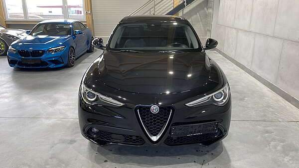 Alfa Romeo Stelvio Super Q4 Foto 3