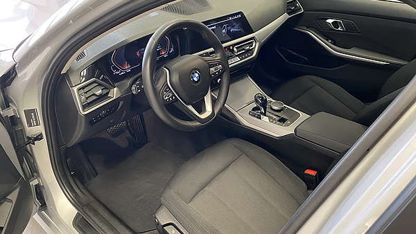 BMW 320i xDrive Automatik (G20) Foto 11