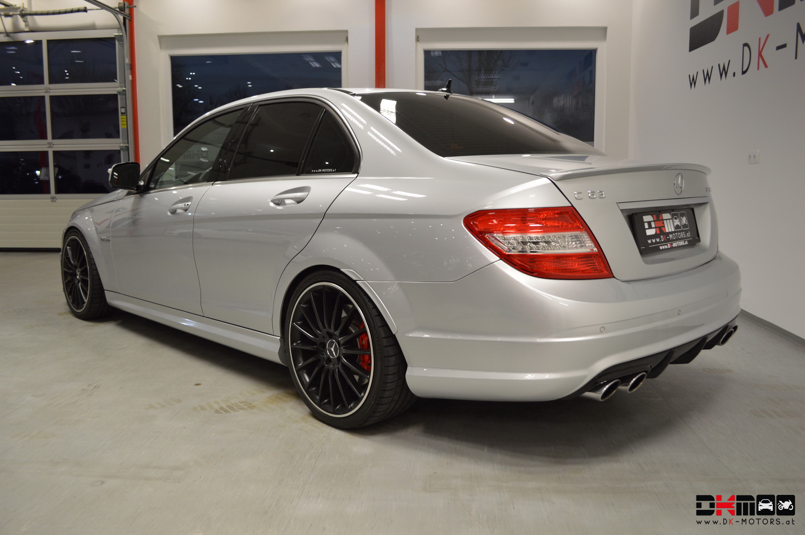 Mercedes C63 Amg Limo Silber Dk Motors
