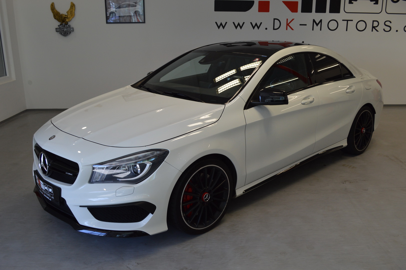Mercedes Cla 45 Amg Weiss Dk Motors