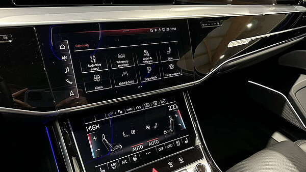 Audi A8 60 TFSI e PHEV Quattro Foto 34