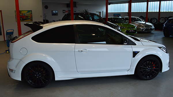 Ford Focus RS MK2 weiß / schwarz Foto 5