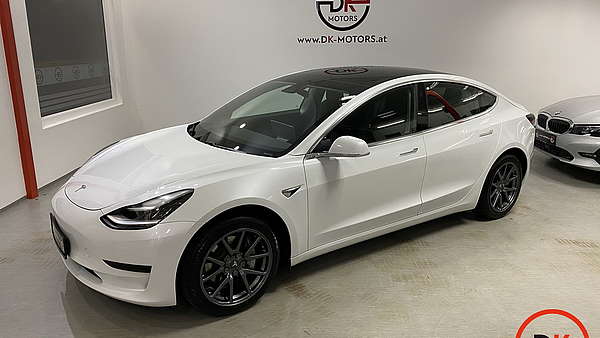 Tesla Model 3 Standard Range Plus RWD Foto 0