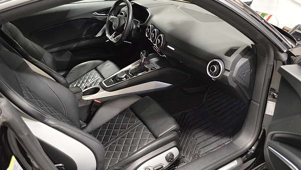 Audi TTS S-Tronic 8S schwarz Foto 13