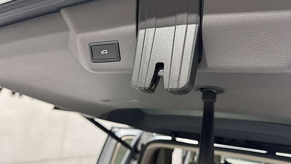 VW T7 Multivan 1,4 TSI Eco eHybrid 7 Sitzer KR Foto 25