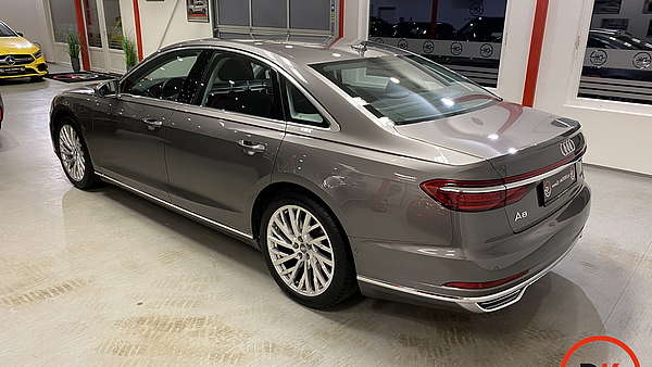 Audi A8 50 TDI Quattro Tiptronic Foto 1