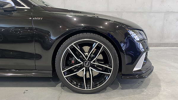 Audi RS7 Sportback 4.0 TFSI quattro S-Tronic Foto 7