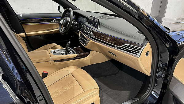 BMW 745e PHEV Hybrid M-Paket Aut. Foto 19