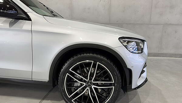 Mercedes GLC 43 AMG 4Matic+ Coupe (Facelift) Foto 10