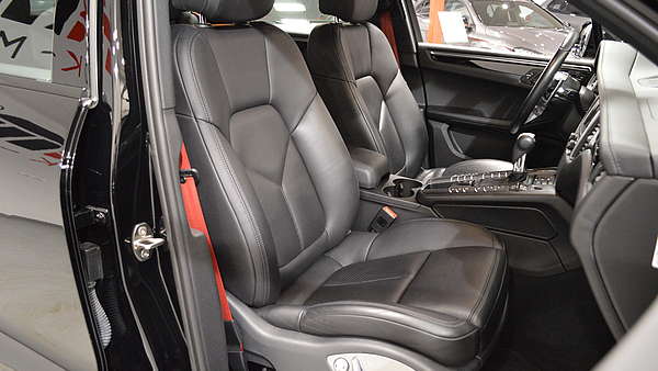 Porsche Macan S Diesel DSG schwarz Foto 16