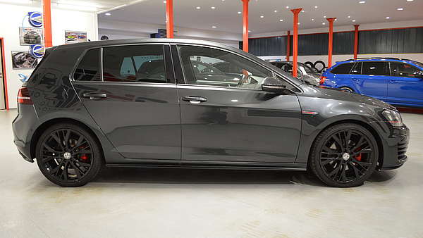 VW Golf 7 GTI DSG grau Foto 5