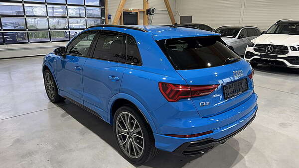 Audi Q3 35 TDI Quattro S-Tronic S-Line Turbo Blau Foto 4