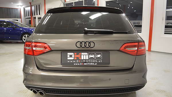 Audi A4 Avant 2.0 TDI Automatik S-Line 2013 Foto 3