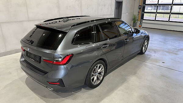 BMW 320i Touring (G21) Sport Line Aut. Foto 2