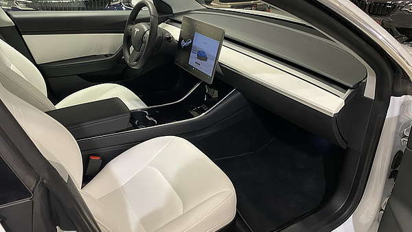 Tesla Model 3 Long Range AWD 2020 Foto 15