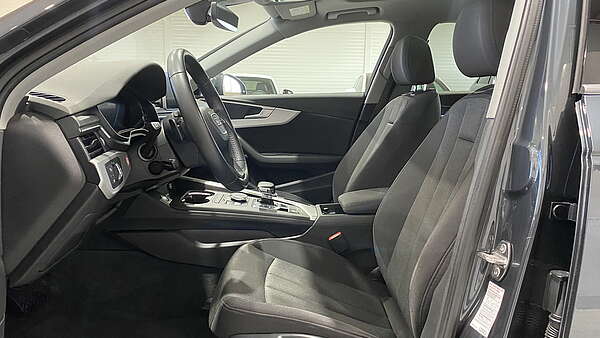 Audi A4 Avant 2.0 TDI Quattro S-Tronic Foto 9