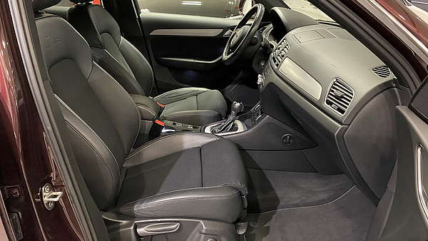 Audi Q3 Sport Quattro 2.0 TDI S-Tronic Foto 18