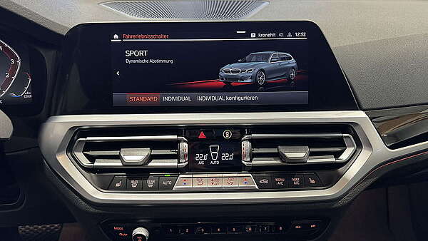 BMW 320i Touring (G21) Sport Line Aut. Foto 28