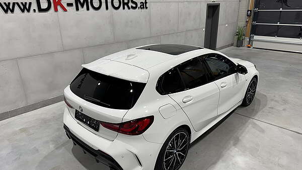 BMW M135i xDrive F40 Performance Foto 9