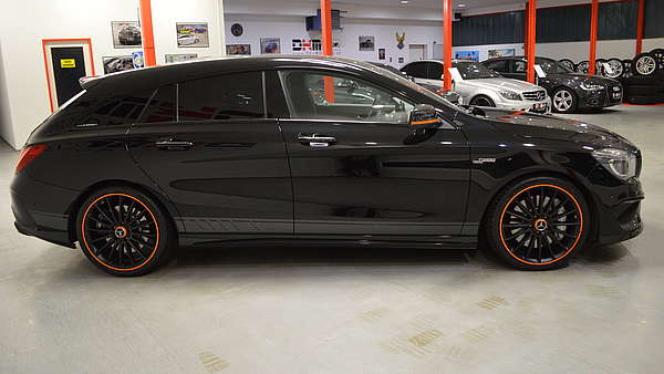 Mercedes CLA 45 AMG SB Orange Foto 5