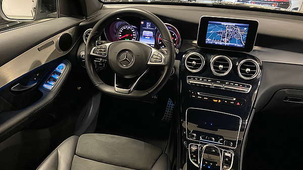 Mercedes GLC 220d 4Matic AMG Line Foto 30