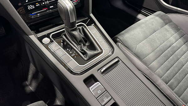 VW Passat Kombi 2.0 TDI DSG R-Line 2023 Nr.2 Foto 25