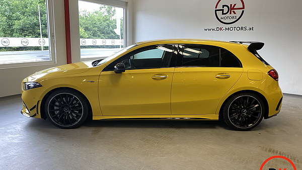 Mercedes A35 AMG Yellow Foto 1