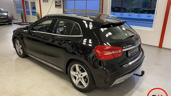 Mercedes GLA 180d Autom. AMG Line Foto 3