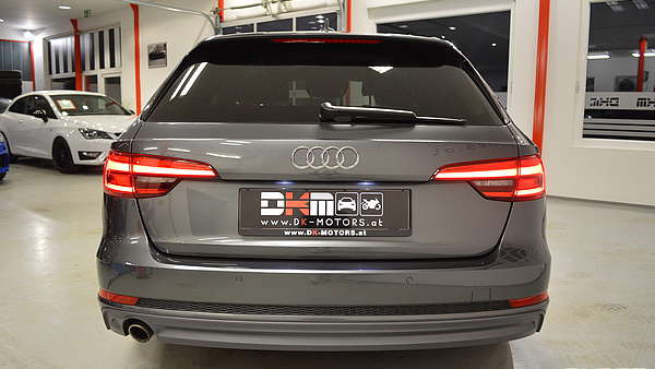 Audi A4 Avant B9 2.0 TDI S-Line grau Foto 12