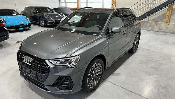 Audi Q3 40 TFSI Quattro S-Tronic S-Line Daytona Grau Foto 5