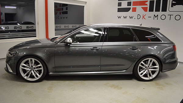 Audi RS6 Avant 4G grau Foto 1