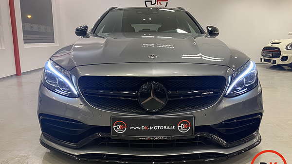 Mercedes C63 AMG T Modell Performance Foto 12