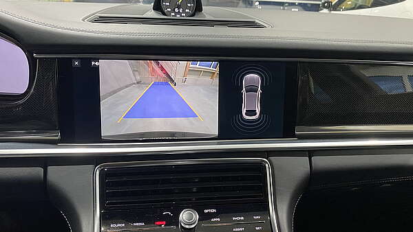 Porsche Panamera 4 e-Hybrid Sport Turismo Foto 39