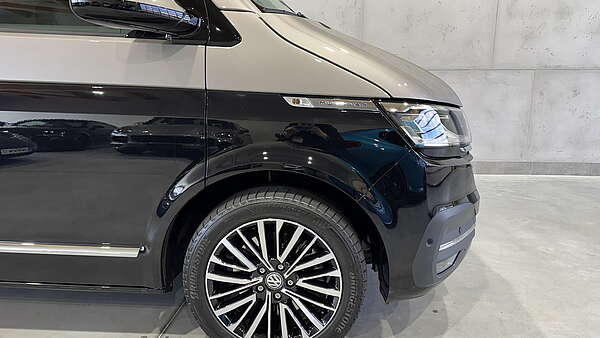 VW Multivan T6.1 2.0 TDI 4Motion DSG Highline 2022 Foto 9