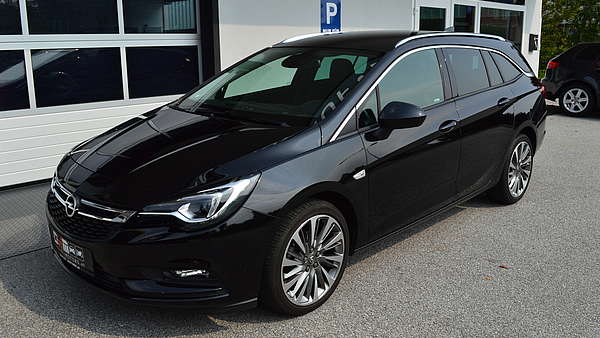 Opel Astra Sports Tourer Foto 7