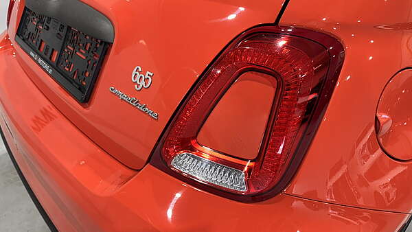 Abarth 695 Competizione 2023 Foto 10