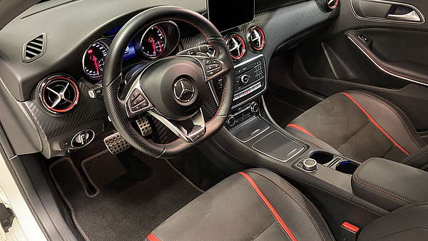 Mercedes A250 Sport 4Matic AMG Foto 15