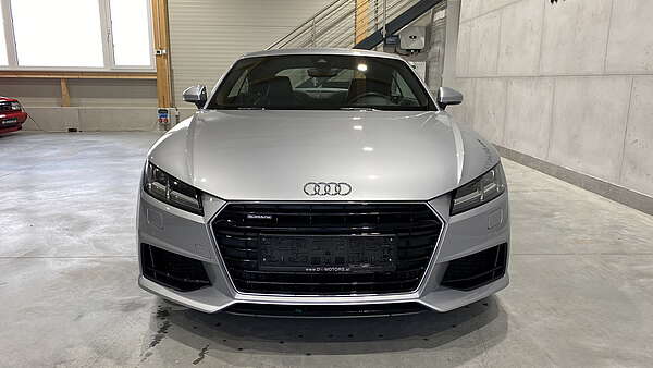 Audi TT 8S 2.0 TFSI S-Line Quattro S-Tronic Foto 6