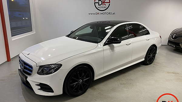 Mercedes E 220d 4Matic AMG Line Foto 0