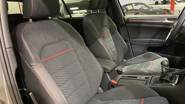 VW Golf 7 GTI Facelift Foto 22