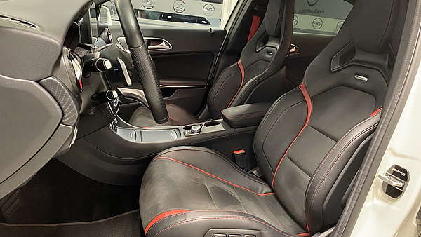 Mercedes A250 Sport 4Matic AMG Foto 16