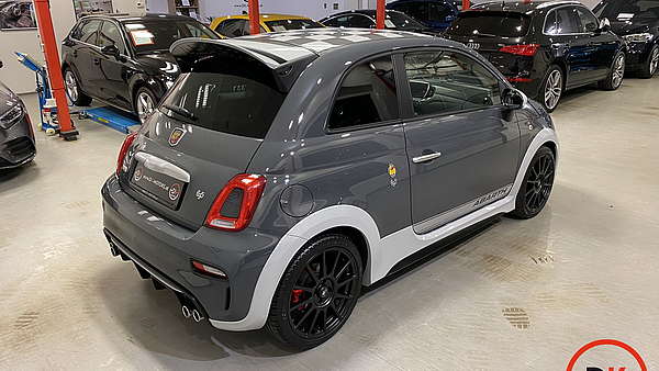 Abarth 695 70° Anniversario Foto 8