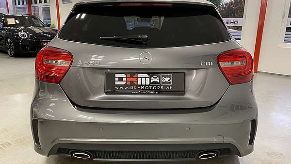 Mercedes A220 CDI AMG grau Foto 3