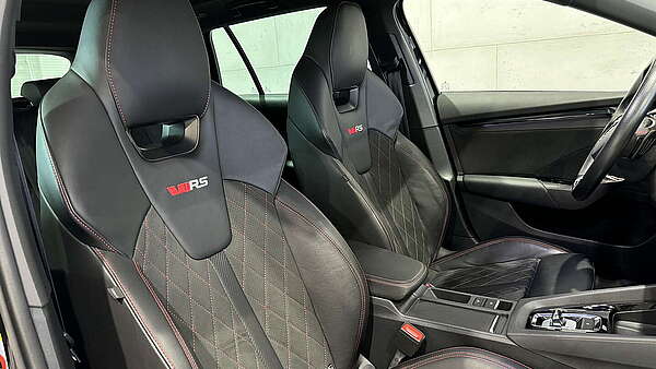 Skoda Octavia Combi RS 245 TSI DSG 2021 Foto 20
