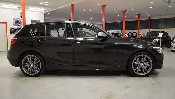 BMW M135i Handschalter Foto 5